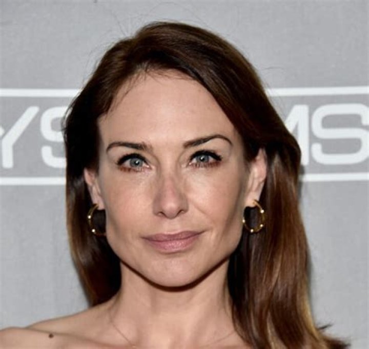 Claire Forlani: The Life and Career of a Hollywood Star