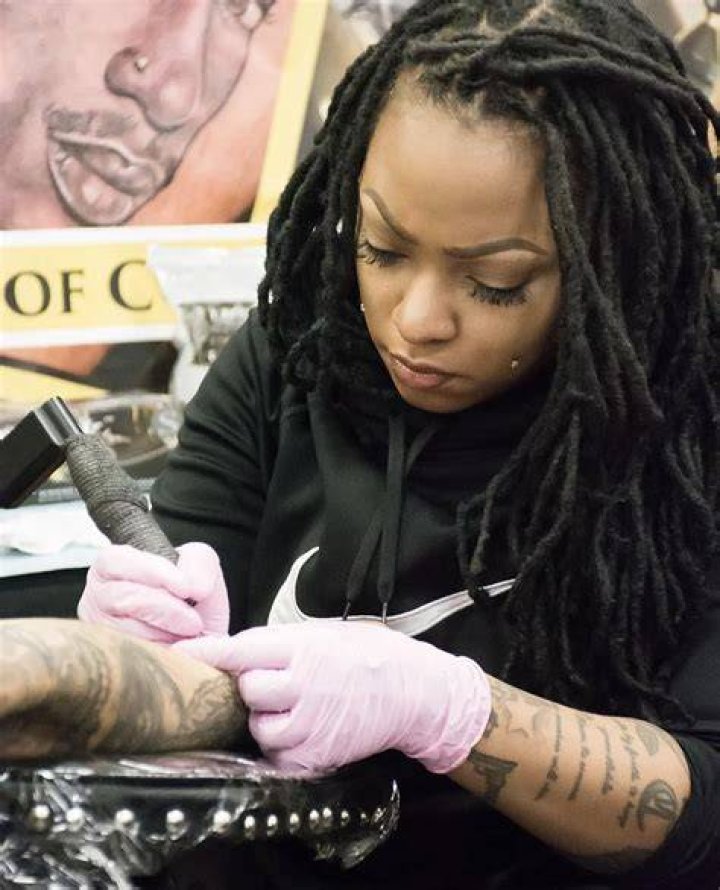 Finding the Best Female Tattoo Artist Near Me: A Comprehensive Guide
