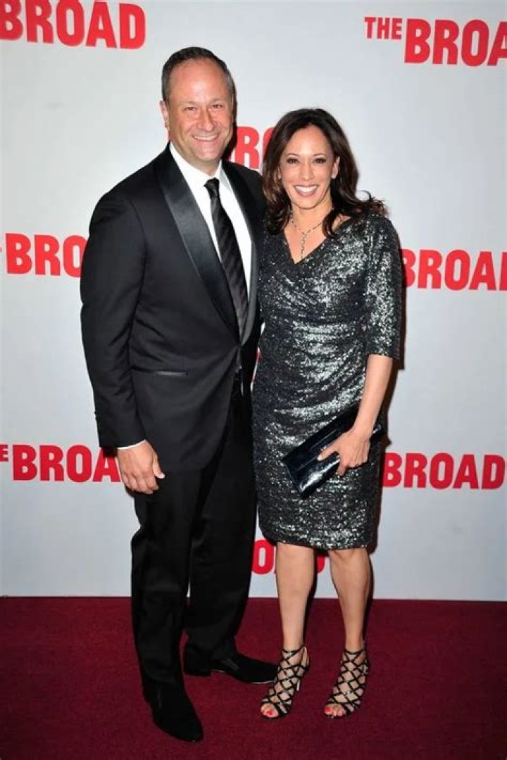 Kamala Harris and Jeffrey Epstein Photos: A Closer Look