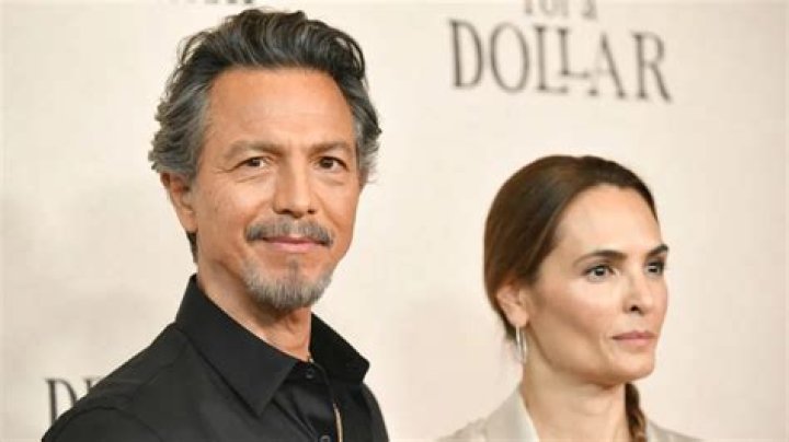 Latest Gossip: Darren Star's Wife Revealed