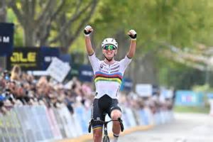 Tadej Pogačar Height: All You Need to Know About the Young Cycling Prodigy